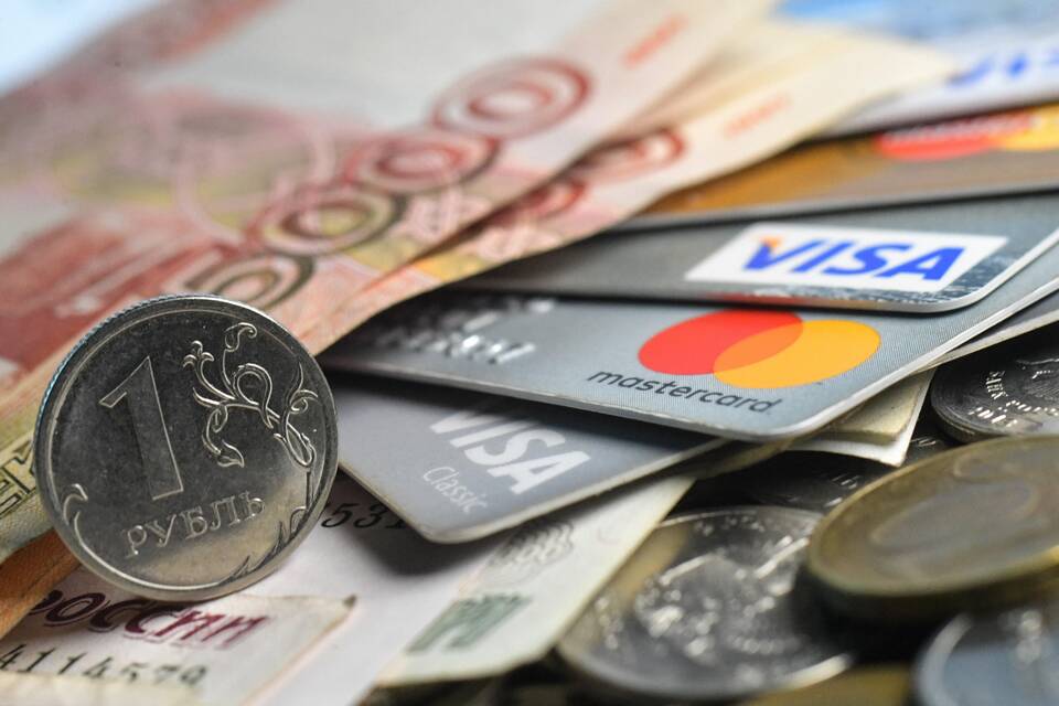 Как перевести деньги с кредитной карты