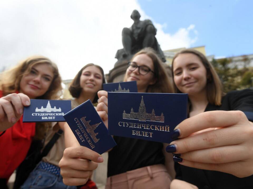 Как подавать документы в вузы в 2025 году