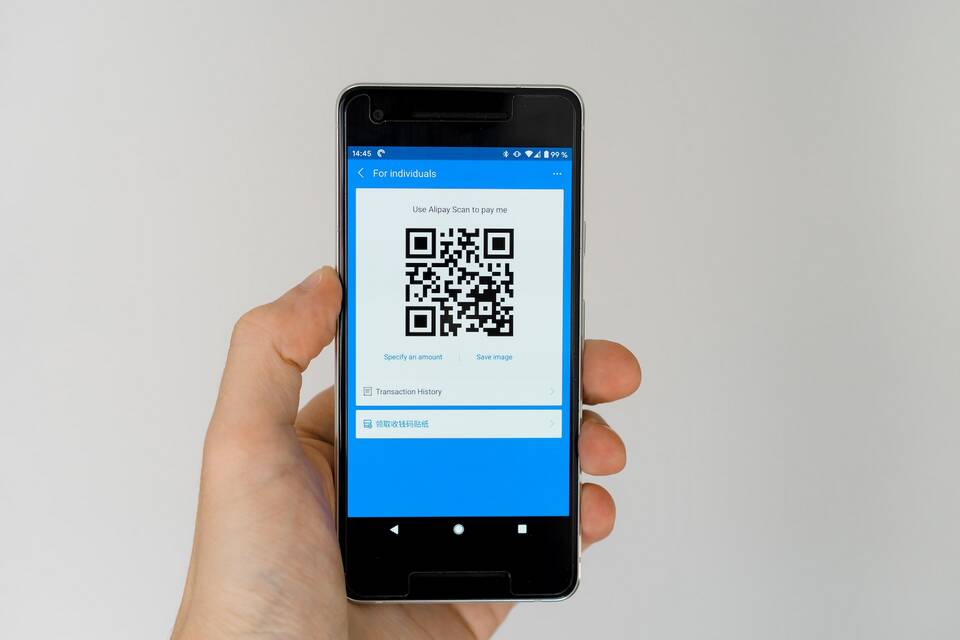 Как установить QR-код на телефон