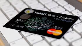 Как действует карта Тинькофф Платинум в Аксон